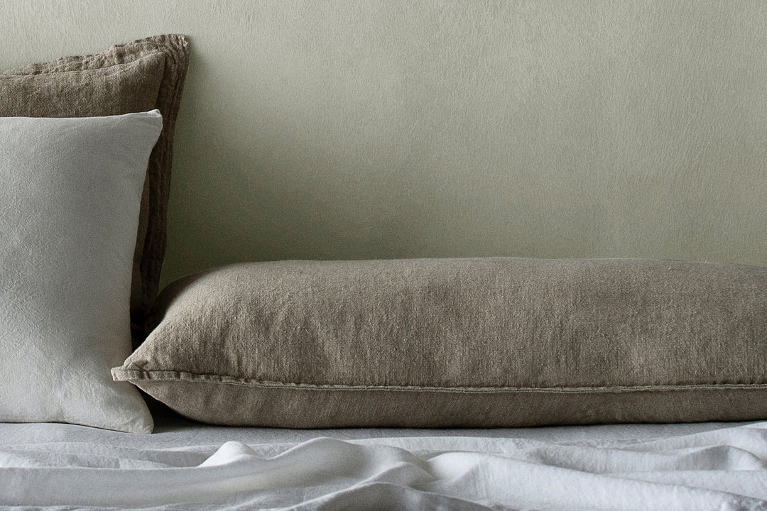 ANTOINETTE LINEN CUSHION 20" x 42"