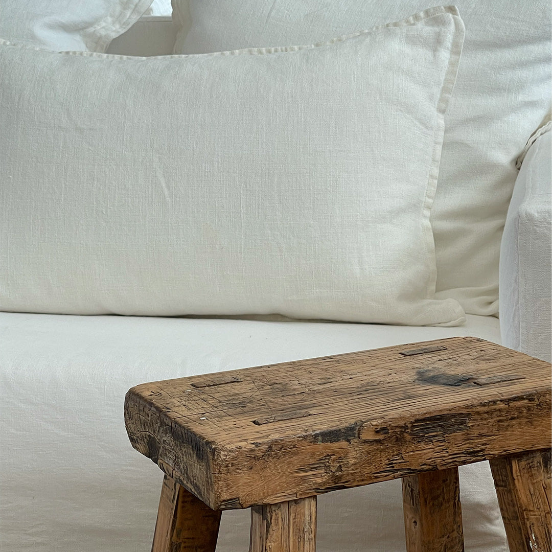 ANTOINETTE LINEN CUSHION 16" x 24"