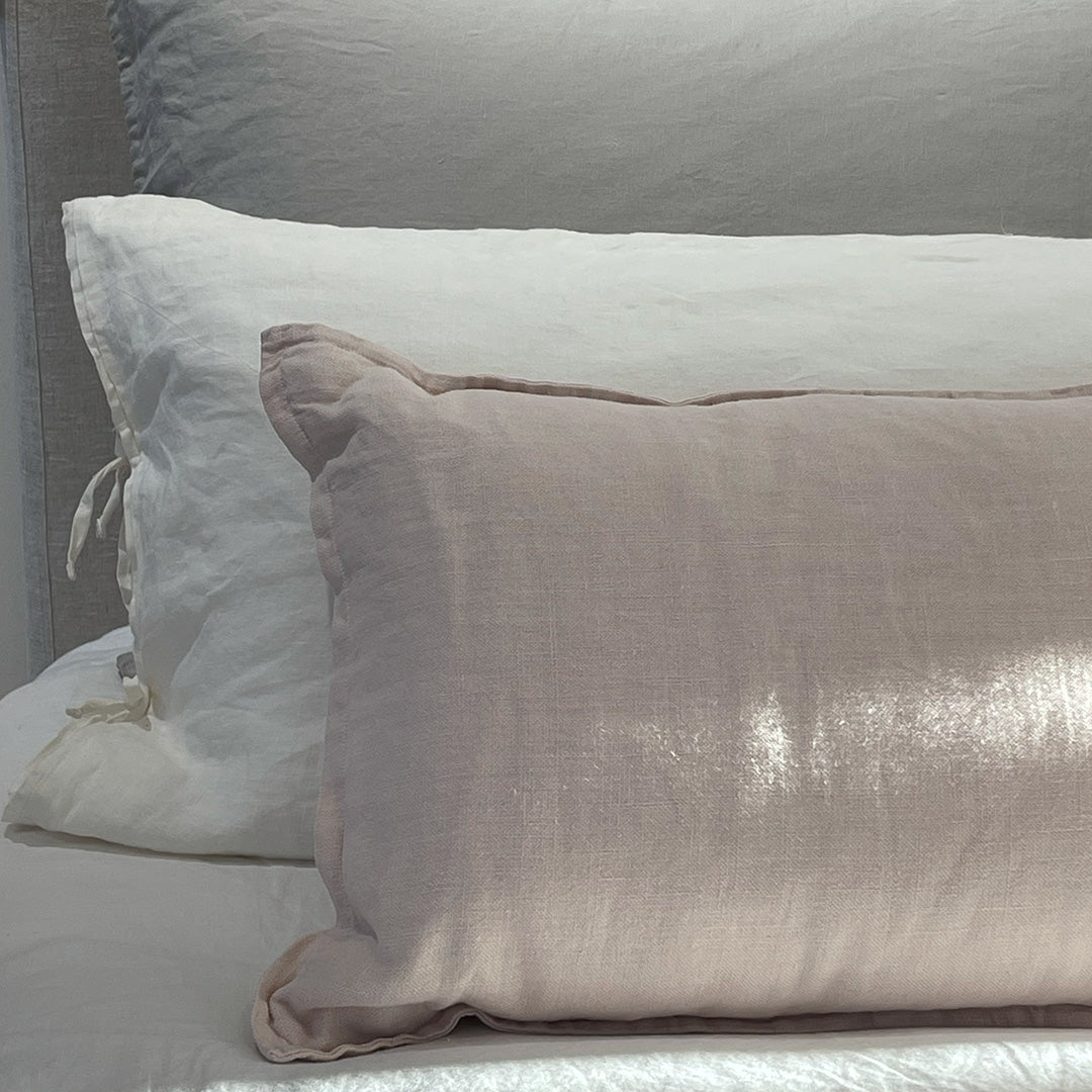 ANTOINETTE LINEN CUSHION 16" x 24"