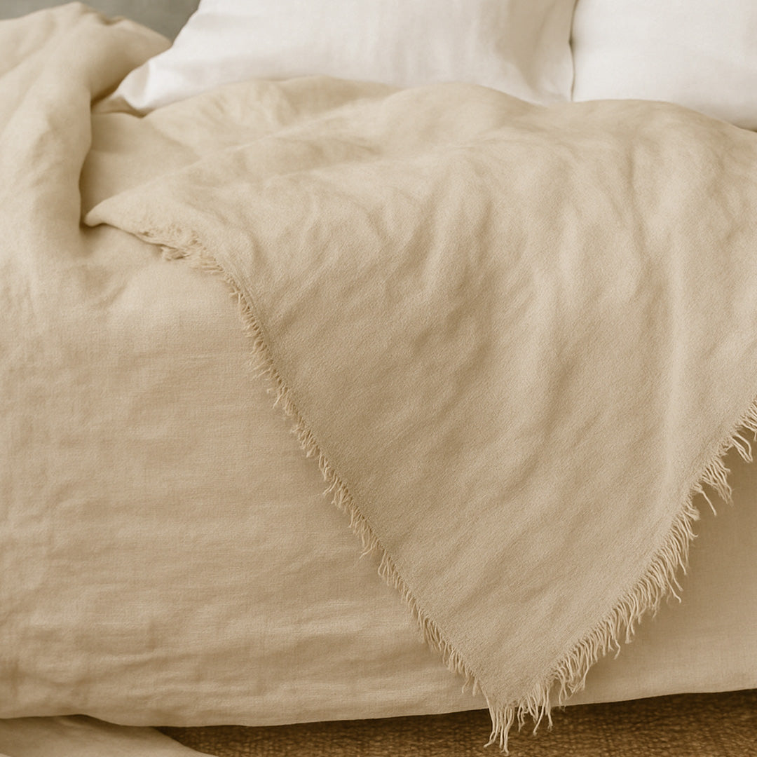 THROW BLANKET